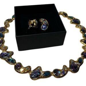 Vintage Butler necklace & clip on earrings. Gold tone. purple & blue. Gorgeous!